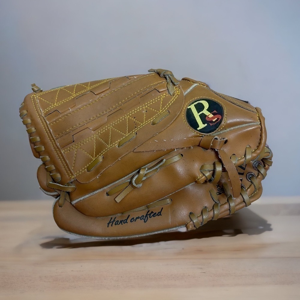 Regal Sports Youth Baseball Glove Darren Daulton Left 10” Leather Laced